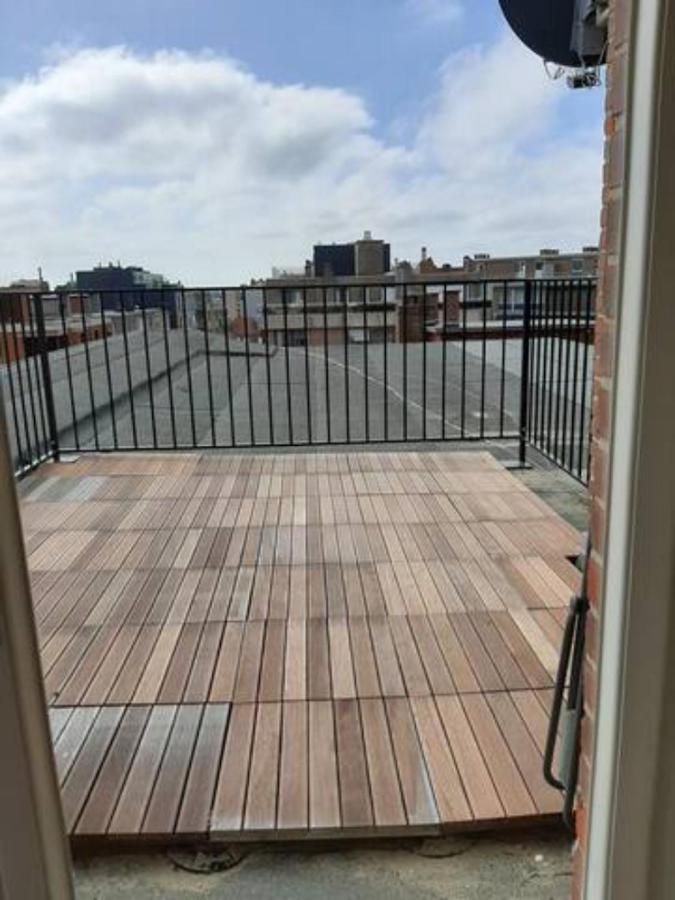 Appartment With Frontal Sea View With 3 Bedrooms Koksijde Esterno foto