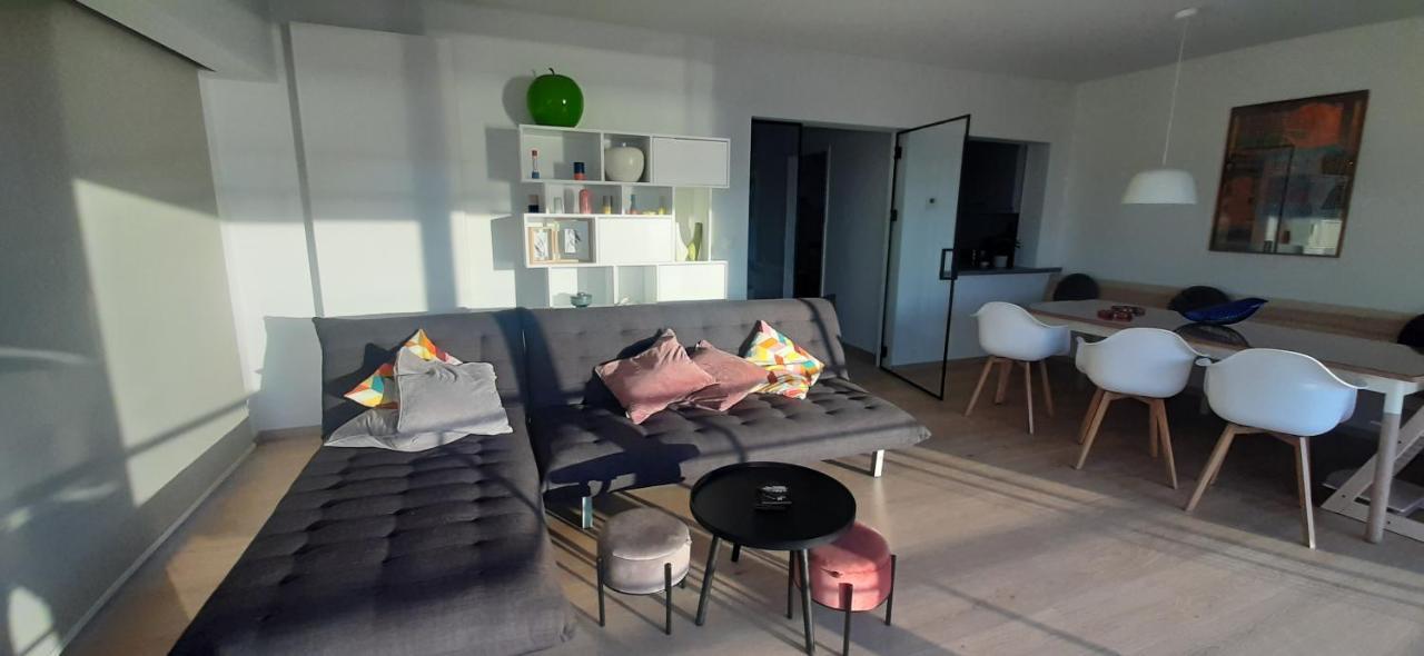 Appartment With Frontal Sea View With 3 Bedrooms Koksijde Esterno foto